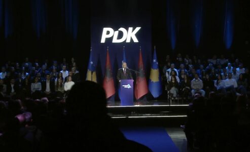 Bedri Hamza: Në vitin 2026, Thaçi, Veseli, Krasniqi e Selimi do të kthehen në shtetin e tyre