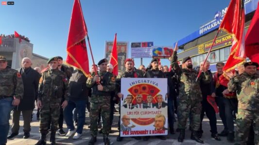 “Mjaft është mjaft”: Qytetari në Shkup, i revoltuar ndaj Gjykatës Speciale