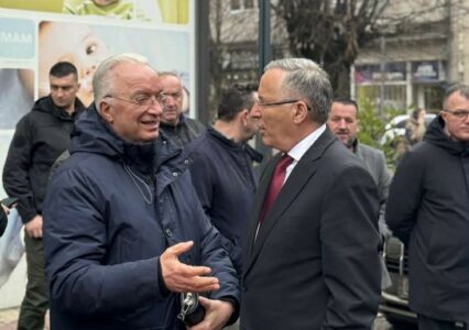 Bedri Hamza e Xhavit Haliti e nisin ditën në Pejë