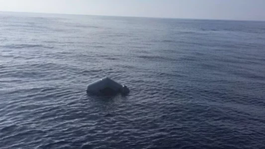 116 persona humbin jetën në Mesdhe nga mbytja e anijes me emigrantë, vetëm një arriti të shpëtojë