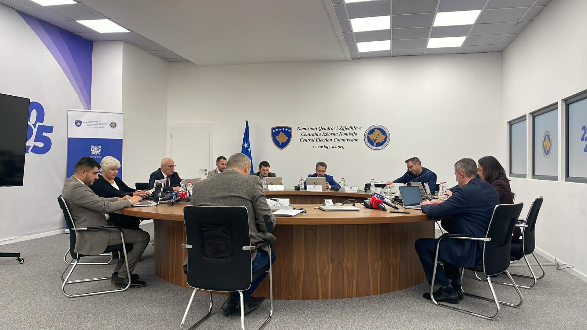 26 ditë nga data   KQZ e konfirmon se Qeveria nuk e ka ndarë ende buxhetin për zgjedhjet