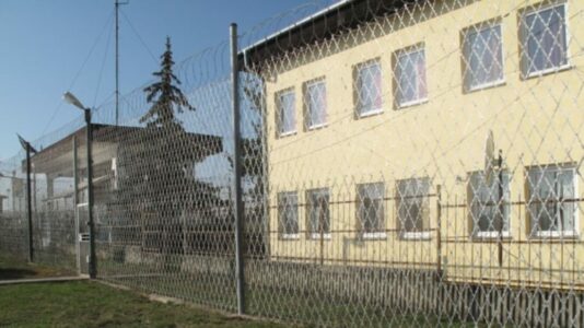 Arratisen tre persona nga Qendra Edukuese Korrektuese në Lipjan, kapen nga Policia