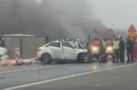 Policia e konfirmon: Dy gra nga Shqipëria vdiqën në aksidentin e djeshëm në autostradë