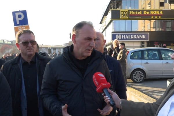 Limaj  Pres drejtësinë   ata njerëz janë në të drejtën e Zotit siç ka qenë platforma jonë e UÇK së