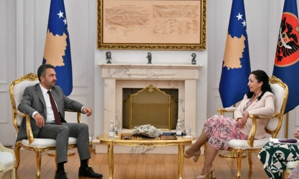 I emëruari i Vjosa Osmanit  gjyqtari Kreshnik Radoniqi me  vetëdije  po shkel rregulloret dhe ligjet e KQZ së