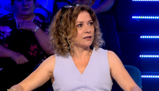 “Më keni hequr pampersat e mamit”/ Aktorja Egla Ceno dorëhiqet nga Teatri Skampa: S’më japin rrogën