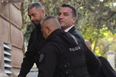 Veliaj para GJKKO, kërkesat e tij: Më lironi nga kafazi