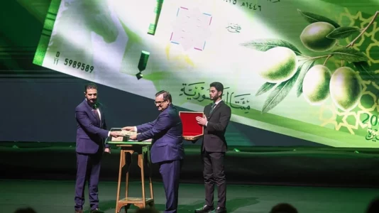 Siria prezanton kartëmonedha të reja, heqin imazhet e al-Assadit