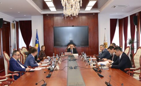 KPK takim të jashtëzakonshëm: Kryesuesi njoftoi anëtarët për pranimin e aktgjykimit të Supremes