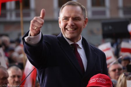 Polonia ndalon zyrtarisht Partinë Komuniste: Gjykata Kushtetuese mbyll një kapitull 22-vjeçar