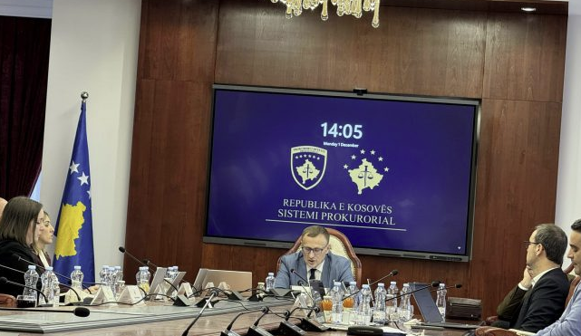 Skandal në KPK  kryesuesi e konfirmon  U premtuan favore  kishte presion përmes mesazheve