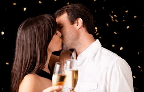 Seksi në natën e Vitit të Ri ndikon pozitivisht në mirëqenie