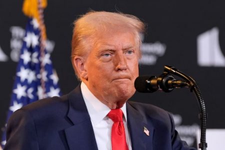 Vendos Trump: Pezullon kërkesat për azil për këto shtete