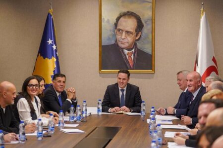 LDK mblidhet për herë të parë pas 28 dhjetorit – A do t`i kërkohet dorëheqja Abdixhikut?