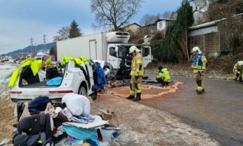 E dhimbshme, familja 5 anëtarëshe që po kthehej nga Kosova u aksidentua në Gjermani, të gjithë të lënduar