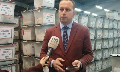 Elezi: Po vazhdon rinumërimi në Prizren e Prishtinë, në disa komuna tjera ka përfunduar