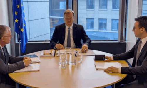 Harrohet kërkesa për dorëzimin e Radojçiqit – Kosova arrin marrëveshje me Serbinë për funksionalizimin e komisionit për të pagjeturit