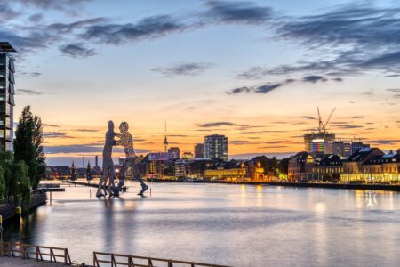 Fluturime direkte çdo ditë: Prishtinë – Düsseldorf me PrishtinaTicket