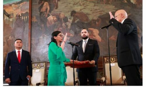 Venezuela e hapur për marrëveshje nafte me ShBA`të, thotë Rodriguez