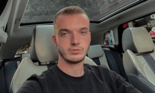 Sot varroset Endrit Lajqi, i riu që u gjet i vdekur në një vilë në Pejë