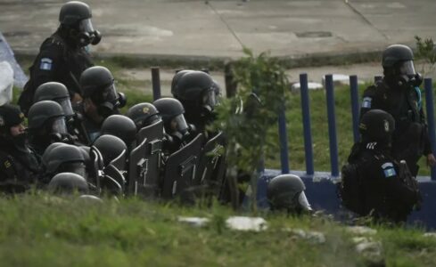 Guatemala shpall gjendje të jashtëzakonshme pas trazirave në burgje