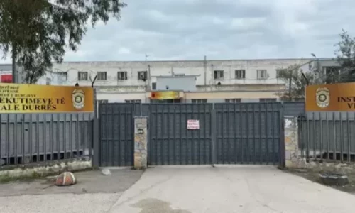Arratisja e Altin Ndocit, shkarkohet drejtori i burgut të Durrësit