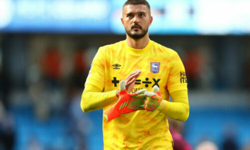 Ky klub me renome ia ka vënë syrin Aro Muric