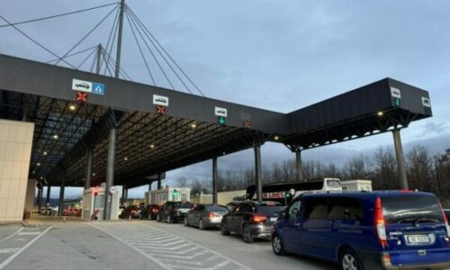 Deri në 40 minuta pritjet për dalje nga Kosova në Merdarë