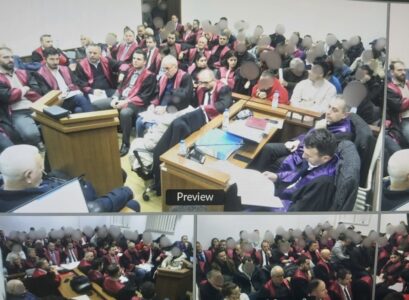 Seanca për rastin e BKS-së, disa nga të dyshuarit patën nevojë për ndihmë mjekësore