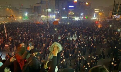 Protestat në Iran: Raportohet për dhjetëra të vdekur e mijëra të arrestuar