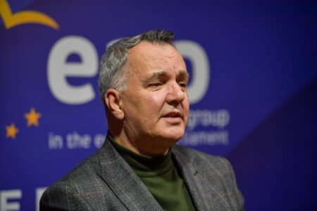 A dha dorëheqje edhe sekretari i LDK’së, Imri Ahmeti?