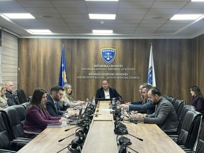 Ndalet rryma në KGJK, megjithatë miratohen disa pika të rendit të ditës