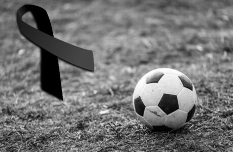 Futbollistit të Tiranës i vdes vajza