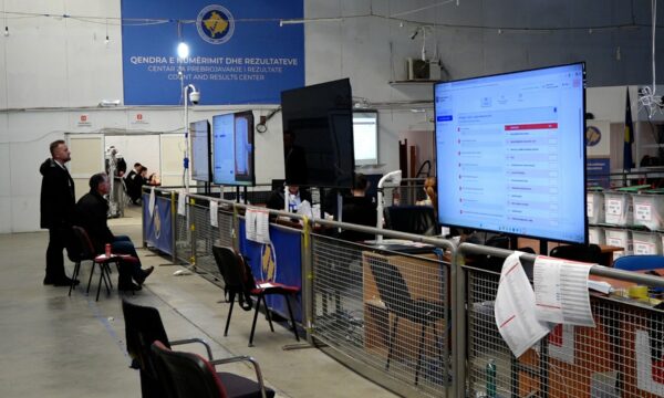 Rinumërimi drejt fundit  Kanë mbetur vetëm edhe disa kuti në Prishtinë  Podujevë  Suharekë e Shtërpcë