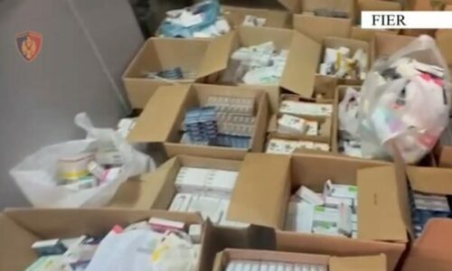 Tregtonte ilaçe kontrabandë dhe të skaduara, arrestohet 45-vjeçari në Fier