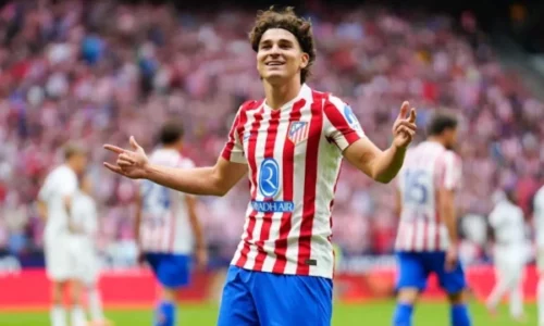 Barcelona dhe Chelsea në garë për Julian Alvarez