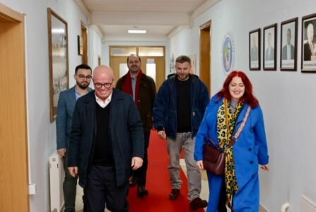 “Liria ka Emër” siguron mbështetje nga Rahoveci për marshin “Drejtësi, jo politikë”