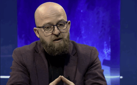 Skandaloze: Arianit Sllamniku e pranon se e rekomandon përdorimin e ilaçit për kafshë tek fëmijët (VIDEO)