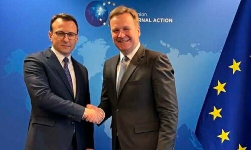 Raportohet se nesër vazhdon dialogu, delegacioni serb mbërrin në Bruksel