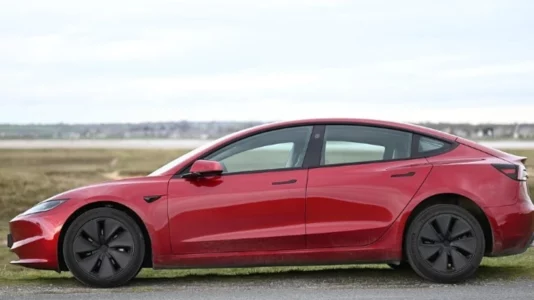 Veturat elektrike të përdorura po bëhen më të përballueshme