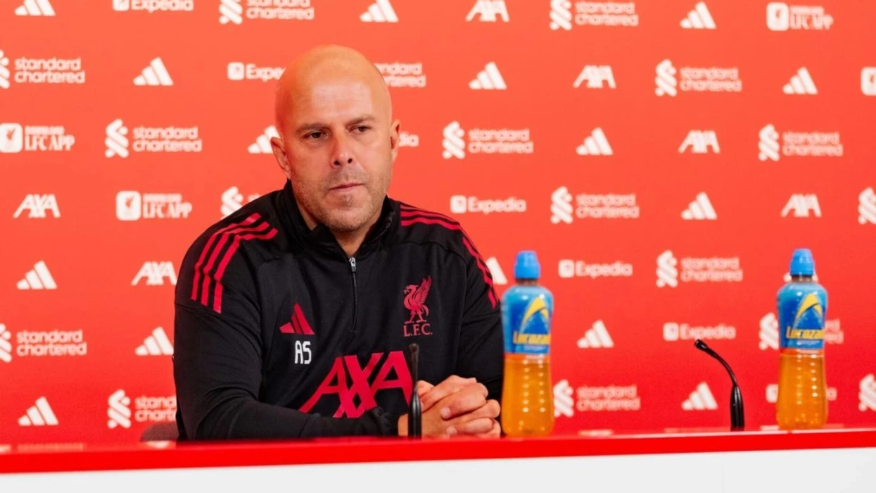 Arne Slot flet për lëvizjet e mundshme për transferime gjatë janarit