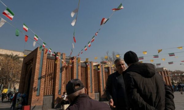 CNN  Irani i shqetësuar nga bombat amerikane  Trump po shqyrton disa opsione