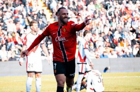 Vedat Muriqi vazhdon të shkruaj histori, është bërë golashënuesi i dytë më i mirë te Mallorca në La Liga