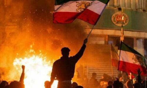 Protesta vdekjeprurëse tronditin Iranin: Më shumë se 2,500 të vrarë