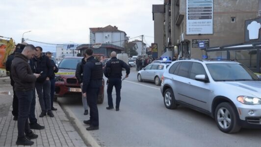 Dyshohet për të shtëna armësh në “Kodër të Trimave”