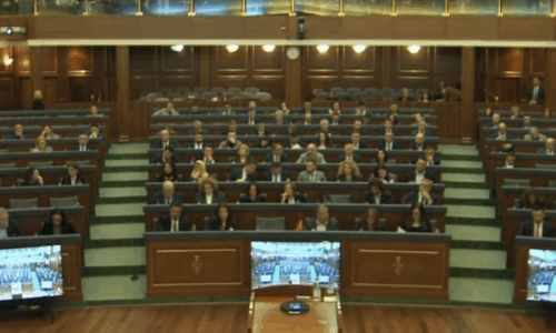 Betohen 18 deputetët e rinj që zëvendësuan ata që zunë poste ministrore