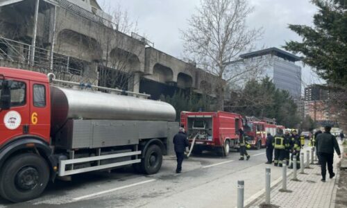 Digjet një pjesë e ish-objektit të RTV21