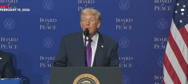 “Më thirrni mua…”- Trumpi ka një porosi për Kosovën dhe Serbinë nga Bordi i Paqes