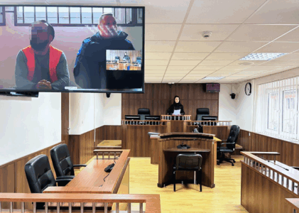 Nën ndikimin e alkoolit kanosi vajzën dhe gruan, mitrovicasi dënohet me dy vjet burgim