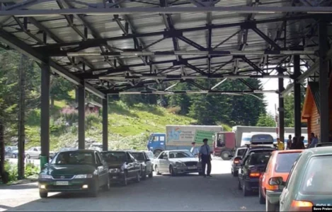 Hapet rruga drejt Malit të Zi për të gjitha automjetet